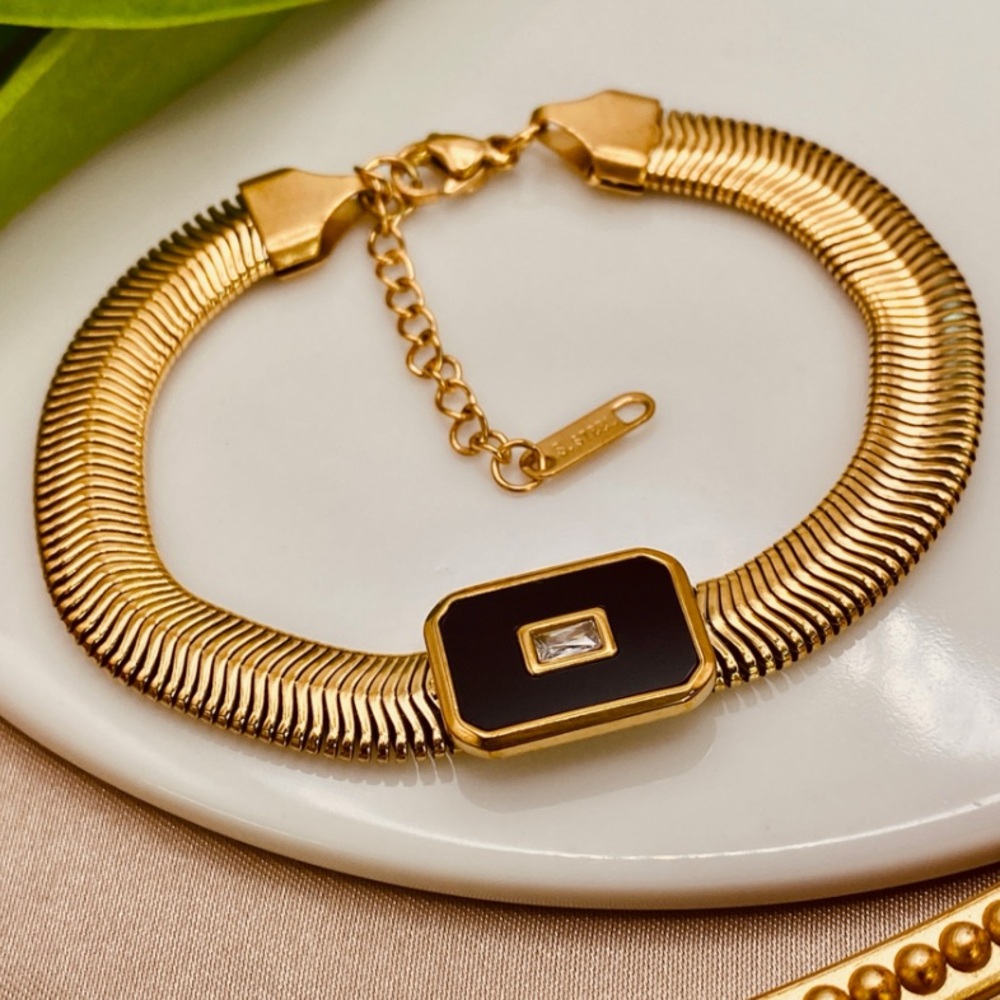 NWT Luzy Jewelry Mega Herringbone Bracelet Black Onyx & CZ 18K Gold